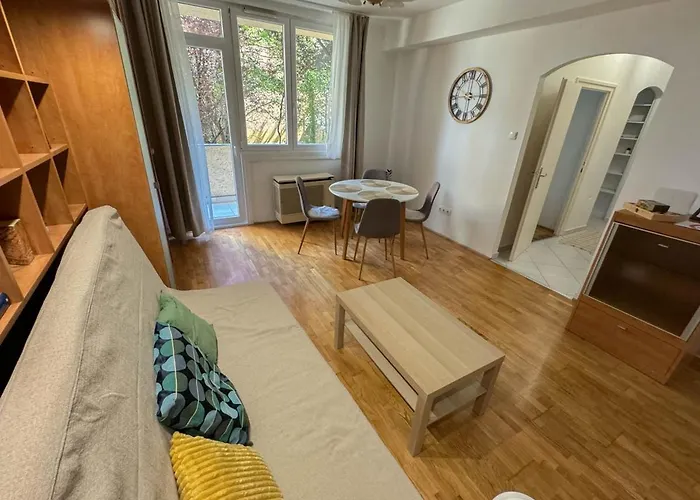 Castle Hill Hideaway